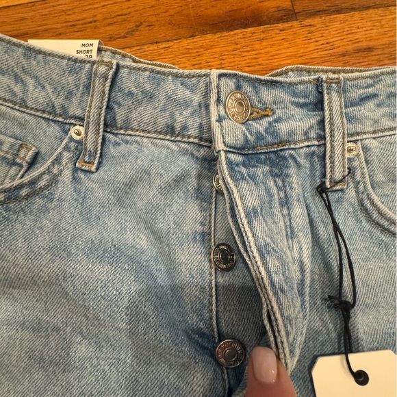 Denim Blue “Mom Shorts” size 29, button fly,relaxed fit, fun& flattering.zoom in - Picture 9 of 12